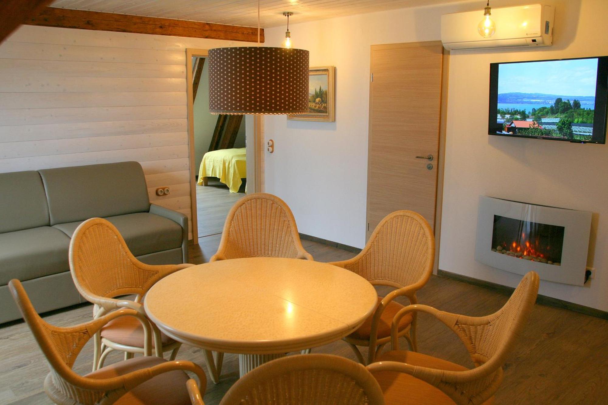 Waldvogel Ferienzimmer Klimatisiert Immenstaad am Bodensee Exterior foto